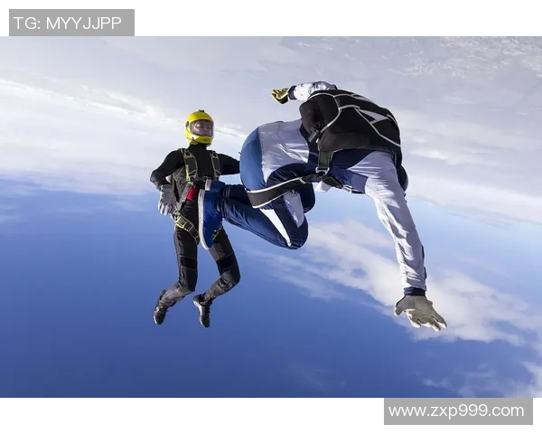 成都极限运动队在世界攀岩锦标赛中以87分领先积分榜，展现强大实力